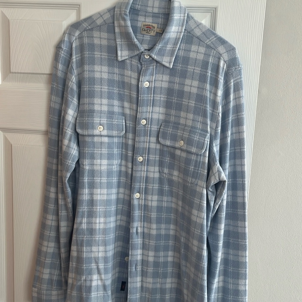 Faherty legend sweater Button Up L